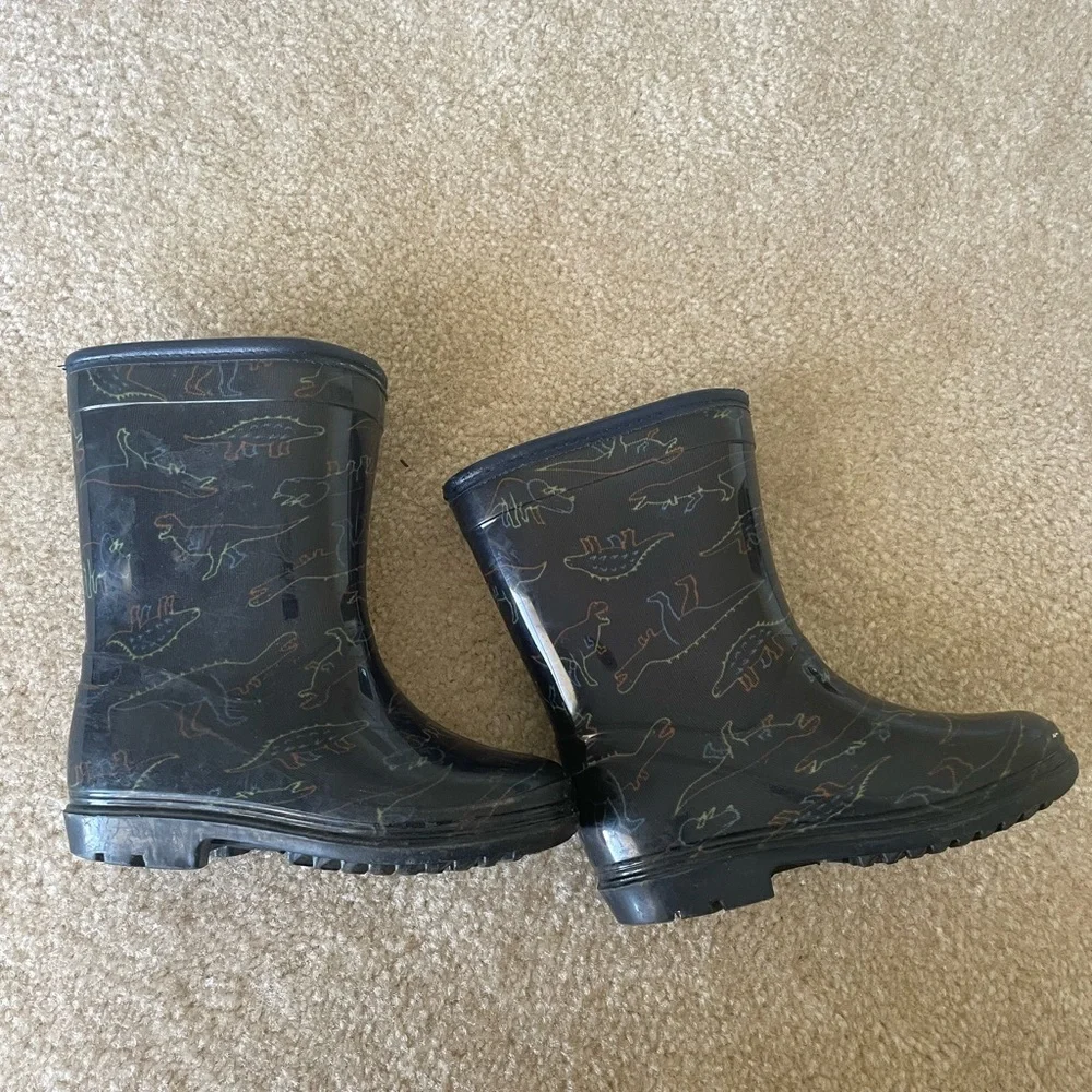 Carter‎ Dinosaur Rain Boots. Toddler size 8m